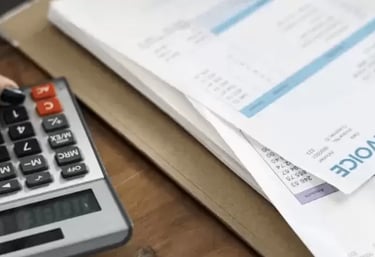 représente des devis et un calculatrice pour la consultation d'entreprise