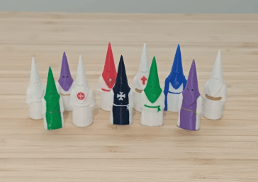 Mini nazarenos personalizados con colores de hermandades para regalo cofrade.