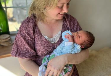 Anika, NMC Registered Midwife and London Tongue Tie Practitioner.