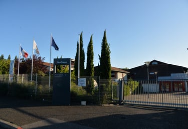 Lycée Jean Monnet à La Queue-les-Yvelines, établissement de deuxième année de BTS NDRC en formation