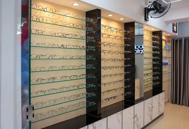 Interior designs of noah optics