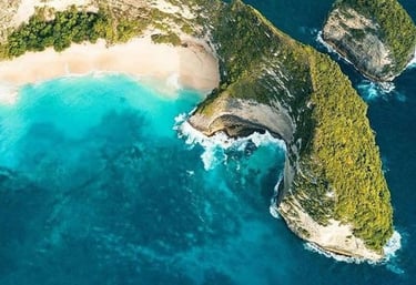 Kelingking Beach in Nusa Penida Island