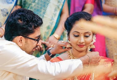 wedding ritual, groom tying the knot