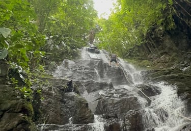 Rappelling Costa Rica, Maquique Adventures, La Fortuna Adventures, Waterfall Rappel