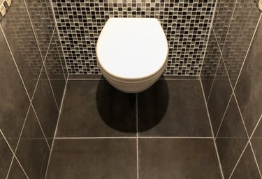 WC suspendu posé par Qualiplomberie