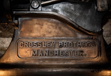 Crossley Brothers engine in The lost close