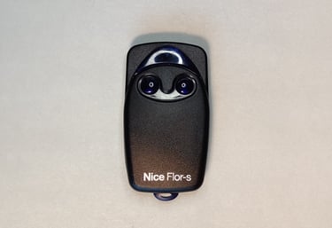 Nice vartų pulteliai su Rolling Code technologija.