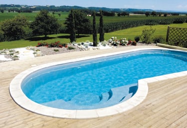 alt="piscine polyester maroc"