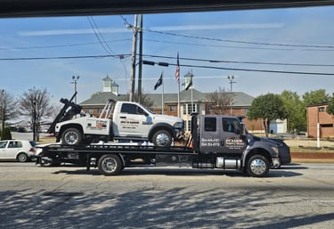 Tow truck providing 24/7 emergency towing and roadside assistance in Upstate, SC