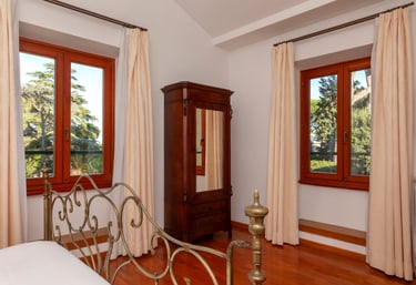 suite Cedri, finestre, villa storica Roma, Vigne Franceschini Resort