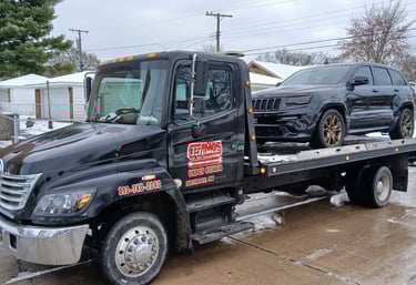 Emergency towing service in Detroit Michigan