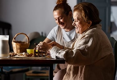 accompagnement personnes âgées à domicile