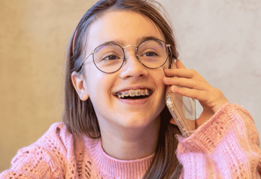 Dra. Cris Sakamoto - Aparelho Ortodôntico Fixo