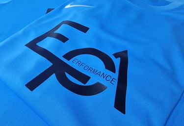 a blue shirt with the word epa performance on it