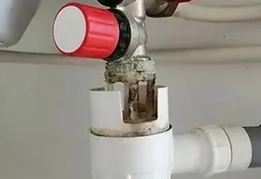 chauffe-eau Lyon 8, plombier Lyon 69008