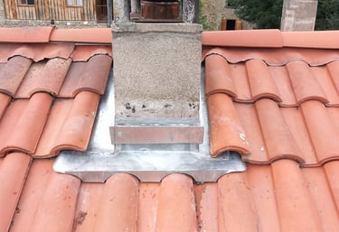 Zinguerie Toulouse, gouttières zinc et entourage cheminée