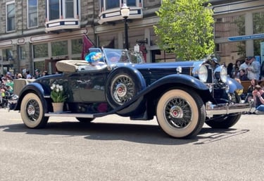 One fun aspect of the Tulip Parade is dressing in period correct attire for your car.