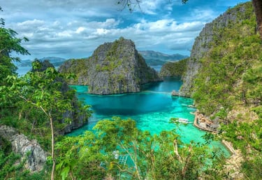 Snorkeling paradise between El Nido and Coron – tropical fish, sea turtles, and clear waters