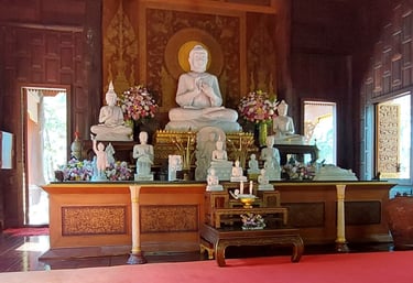 wat tha sai thai mueang phang nga