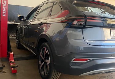 Imagem representando a instalação de sensor de ré no veículo Volkswagen