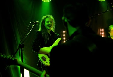West Midlands Wedding, Party, Corporate band bass player 