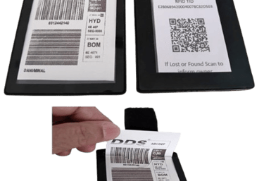 eBt electronic bag tag front and rear side. showing how to insert home printed  airline baggage tag