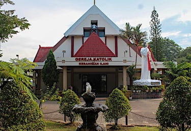 Gereja Kerahiman Ilahi, Tiban