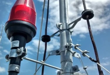 Aterramento, DPS, SPDA, segurança e eficiência elétricos residenciais, comerciais e industriais.