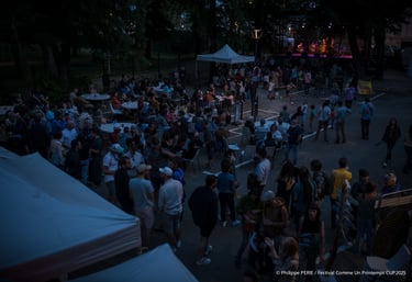 Photo nocturne du festival CUP25
