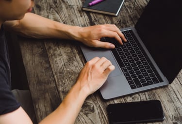 IDENTIFICACIÓN DE REPUESTOS EN CATÁLOGOS