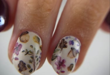nail design created by Lindsey at Meraki and Co salon and spa greer sc 