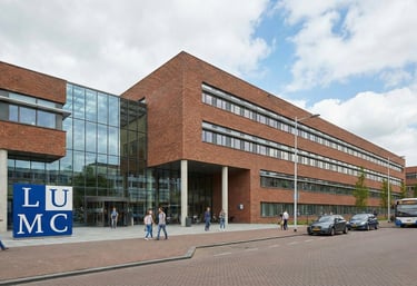 "Taxi naar LUMC ziekenhuis"