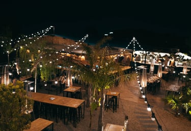 Vue et décor du ciel au Restaurant et bar Les Jardins de Beo à Canet-en-Roussillon