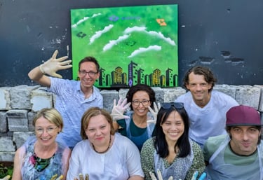 Team graffiti workshop Hamburg happy group activity / Graffiti Workshop Hamburg Team glückliche Gruppe Aktivität