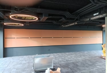 Installation de mobilier mural sur mesure