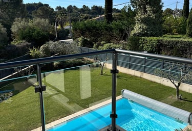 Nettoyage de vitres, garde-corps à Saint-Cyr-Sur-Mer