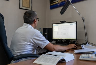 consulente del lavoro a cagliari che usa il pc