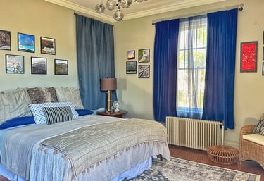 king size bed 2123 rivermont apartments