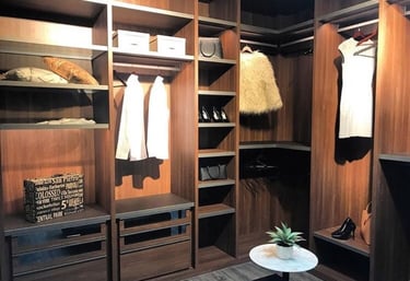 Modern luxury closet system with Italian design