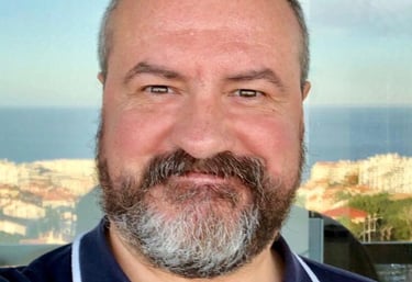 Portrait de José Vazquez Auteur