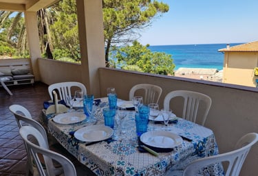 tavolo per cene in terrazza