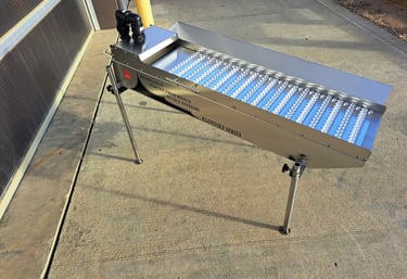 Klondike Vmax side tip cleanup unit