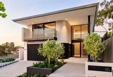imagem mostra uma casa moderna atual com jardins bonitos paisagismo lugar espaçoso