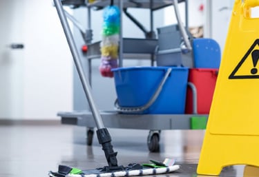 Équipe DG Services en action - professionnels du nettoyage utilisant des machines haute performance