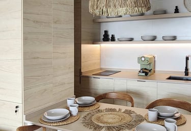 Beachfront apartment with swimming pool