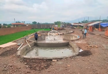Pembuatan Kolam Renang oleh tim dayanapool