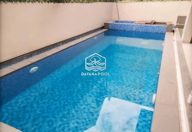 Kolam renang di villa di daerah tasik (hasil dayanapool)