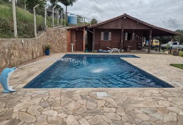 Kolam renang desain elegan di Klaten buatan dari tim dayanapool