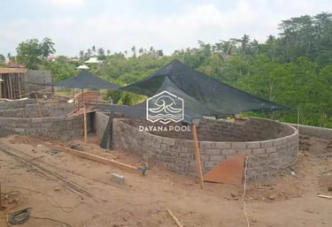 Pembuatan Kolam Renang oleh tim dayanapool
