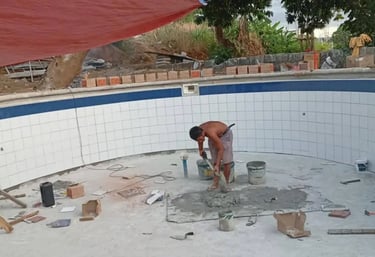 pemasangan keramik kolam renang bergaya bali